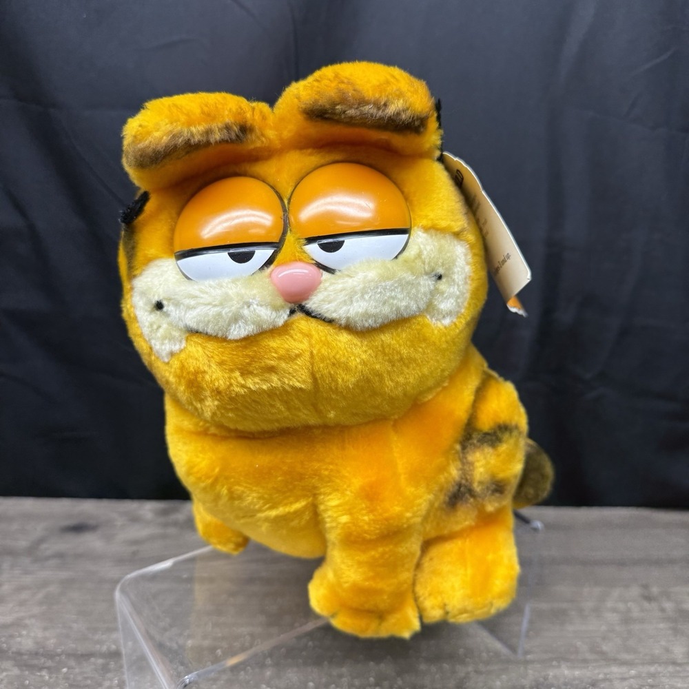 Vintage 1981 Dakin Garfield the Cat 11" Plush Korea